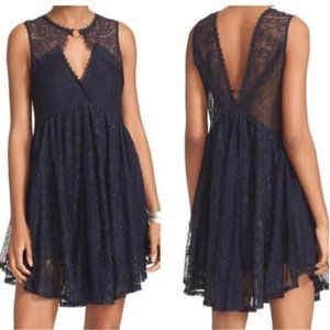 Free People Don’t You Dare Lace Black Navy Lace Shift Dress | XS